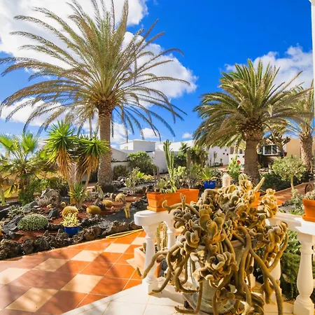 Villa Madora - Private Pool, Amazing Garden, Sea View & Quiet Location