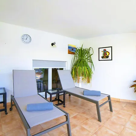 Villa Madora - Private Pool, Amazing Garden, Sea View & Quiet Location *