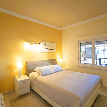 Villa Madora - Private Pool, Amazing Garden, Sea View & Quiet Location *