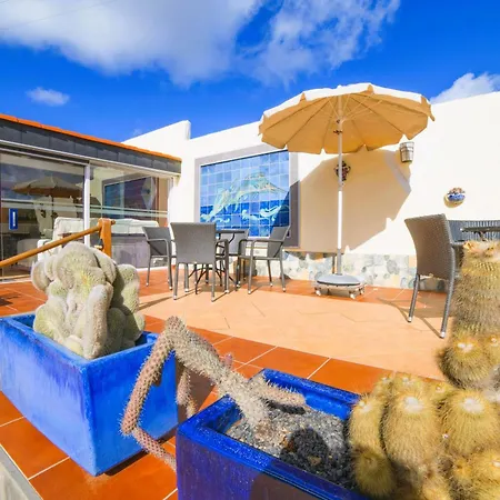 Madora - Private Pool, Amazing Garden, Sea View & Quiet Location Villa La Asomada (Lanzarote)