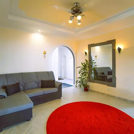 Madora - Private Pool, Amazing Garden, Sea View & Quiet Location Villa La Asomada (Lanzarote)
