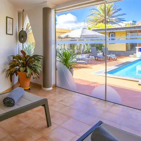 Villa Madora - Private Pool, Amazing Garden, Sea View & Quiet Location La Asomada (Lanzarote)