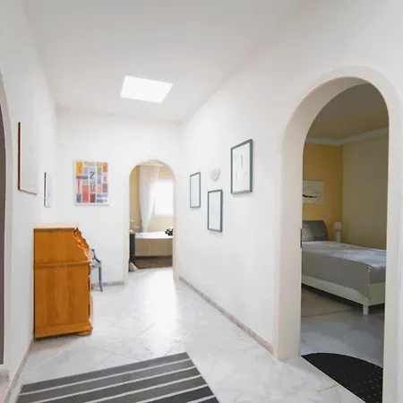 Madora - Private Pool, Amazing Garden, Sea View & Quiet Location *