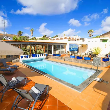 Madora - Private Pool, Amazing Garden, Sea View & Quiet Location *