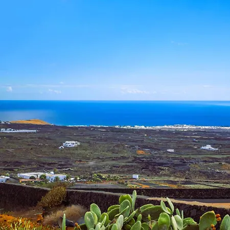 Villa Madora - Private Pool, Amazing Garden, Sea View & Quiet Location *