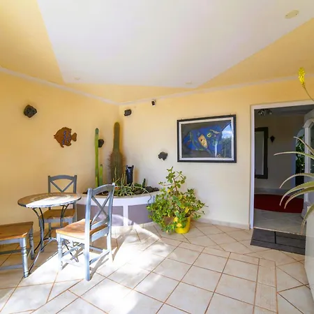 Madora - Private Pool, Amazing Garden, Sea View & Quiet Location Villa La Asomada (Lanzarote)